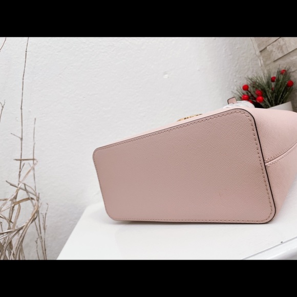 Michael Kors Jet Set Travel XS TZ Tote Bag - Picture 7 of 8